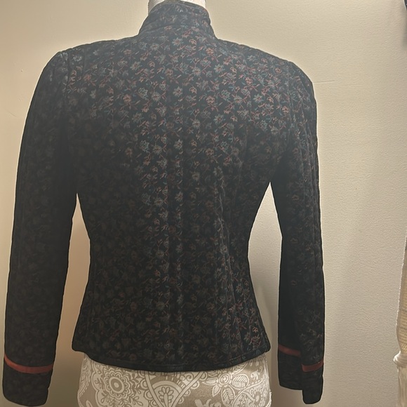 Vintage Fashionable 70s/80s jacket. - Picture 6 of 7